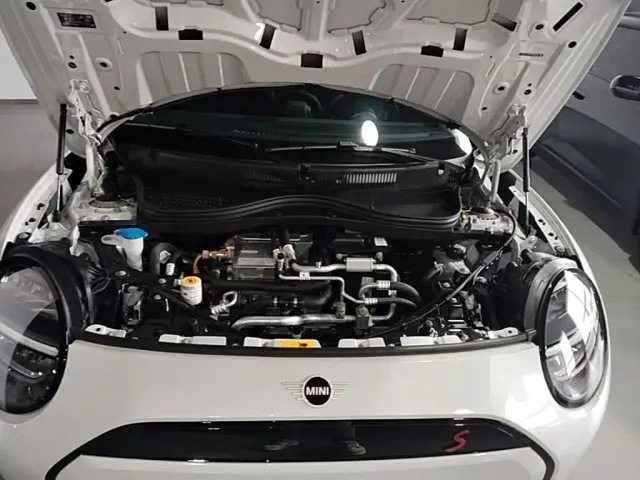 MINI Cooper — Фото автомобиля 19