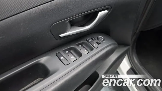 Hyundai Tucson Tucson (NX4) Бензин 1.6 турбо 2WD — Фото автомобиля 28