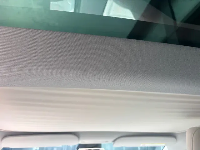Tesla Model 3 — Фото автомобиля 14