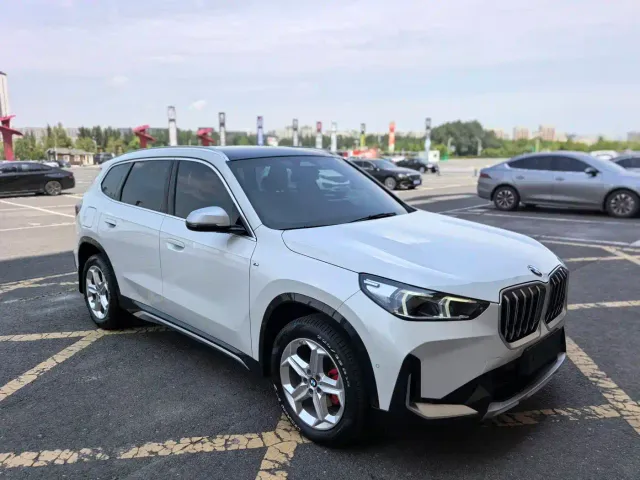 BMW X1 — Фото автомобиля 3