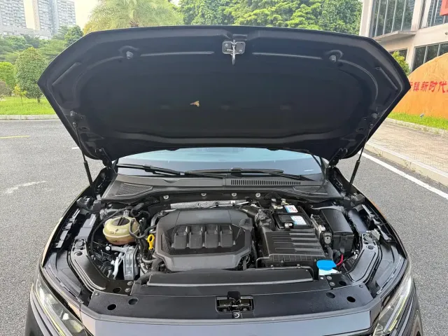 Volkswagen Passat — Фото автомобиля 28