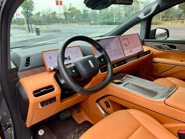 Wey Alpine — Фото автомобиля 8