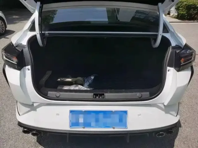 Dongfeng Yixuan — Фото автомобиля 17
