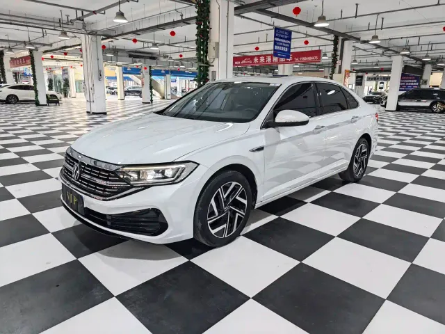 Фотография автомобиля — Volkswagen Sagitar