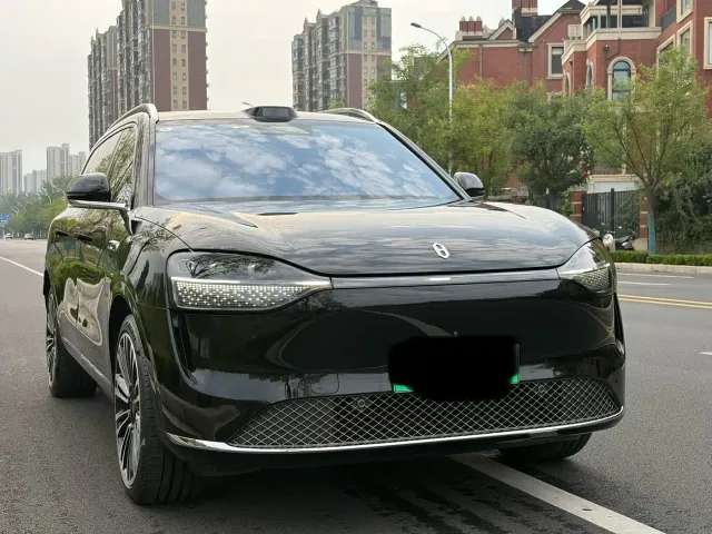 Aito M9 — Фото автомобиля 3