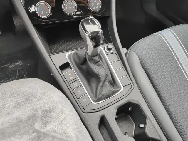 Volkswagen Sagitar — Фото автомобиля 13