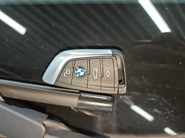 BMW 3 Series — Фото автомобиля 16