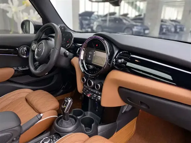 MINI Hatch — Фото автомобиля 9
