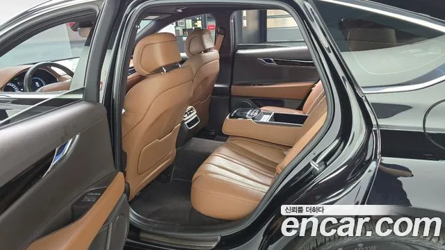 Genesis G80 RG3 — Фото автомобиля 11
