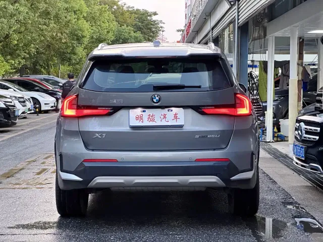BMW X1 — Фото автомобиля 5