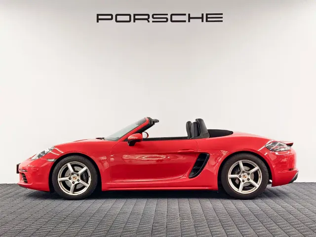 Porsche 718 — Фото автомобиля 5