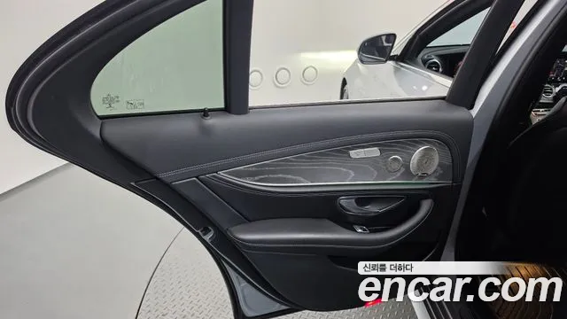 Mercedes-Benz E-Class W213 — Фото автомобиля 14