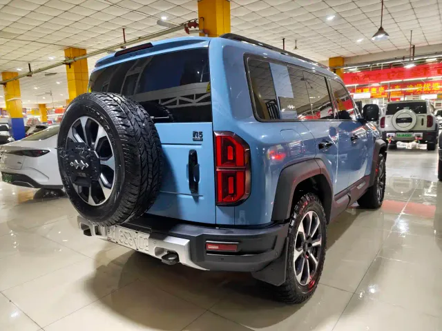 BYD FangChengBao Leopard 5 — Фото автомобиля 25
