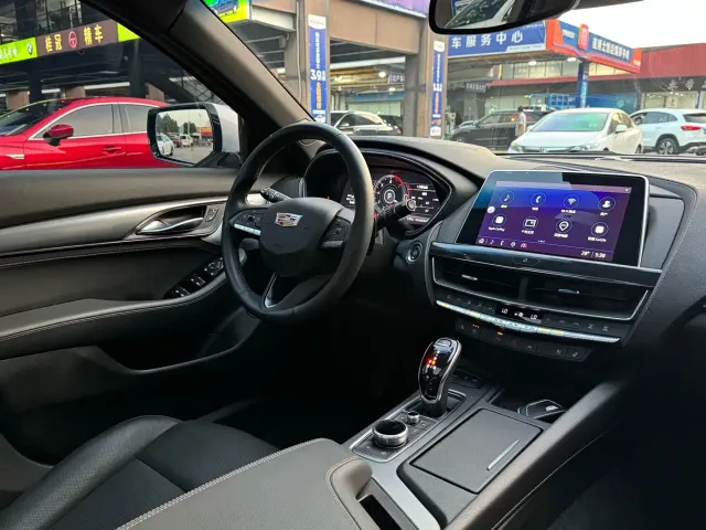 Cadillac CT5 — Фото автомобиля 11
