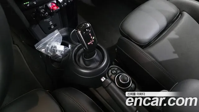 Mini Cooper Cooper Classic — Фото автомобиля 7