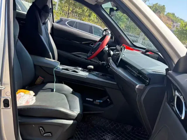 Changan Oshan Z6 EV — Фото автомобиля 7