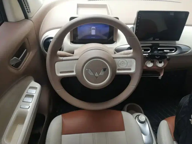 Wuling Hongguang Mini EV — Фото автомобиля 10