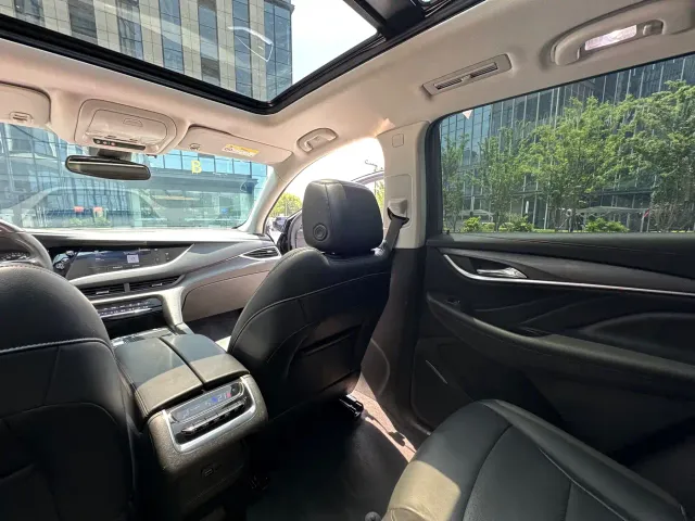 Buick Enclave — Фото автомобиля 16