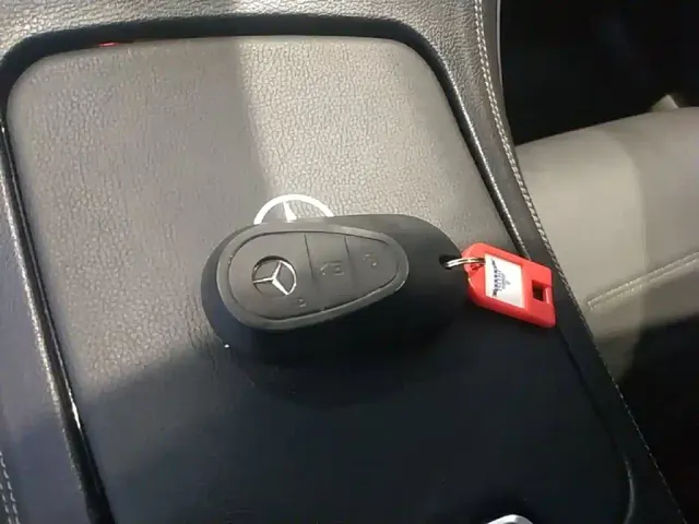 Mercedes-Benz C-Class — Фото автомобиля 8