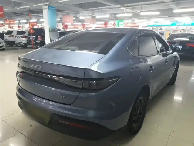 BYD Seal 05 DM-i — Фото автомобиля 6