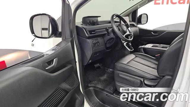 Hyundai Staria Staria Tourer 11 мест — Фото автомобиля 10