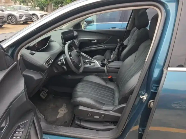 Peugeot 5008 — Фото автомобиля 14