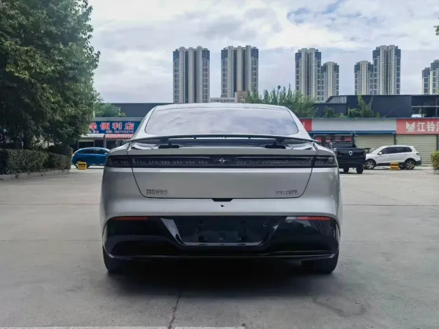 Dongfeng eπ 007 — Фото автомобиля 8