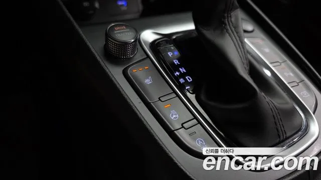 Hyundai Kona Новый Kona Бензин 1.6 турбо 2WD — Фото автомобиля 18