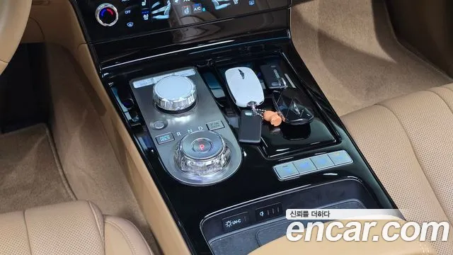 Genesis G80 Бензин 2.5 турбо AWD — Фото автомобиля 8