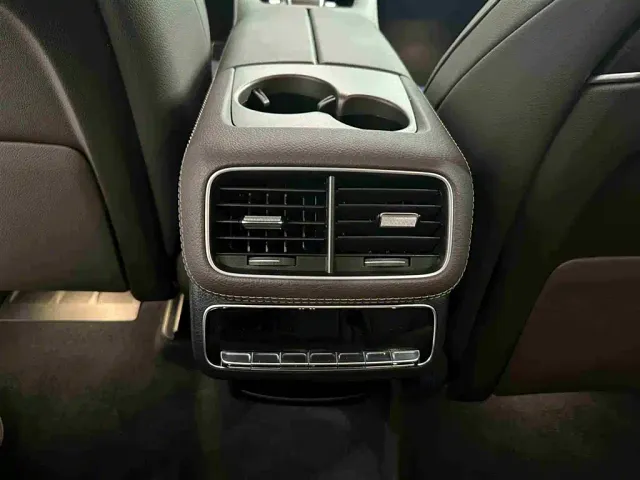 Mercedes-Benz GLS-Class — Фото автомобиля 11