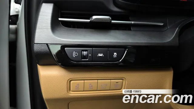 Kia Canival — Фото автомобиля 17