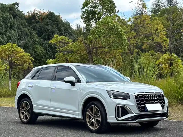 Audi Q2L — Фото автомобиля 3