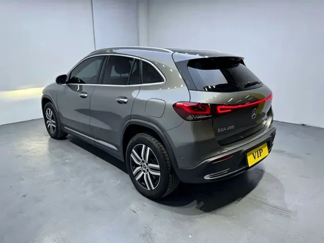 Mercedes-Benz EQA — Фото автомобиля 2