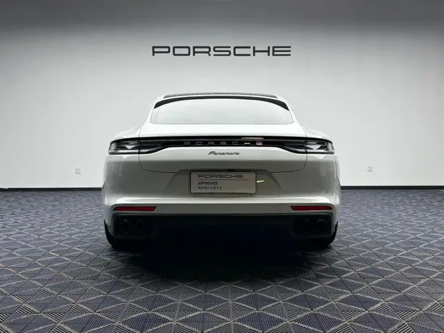 Porsche Panamera — Фото автомобиля 14