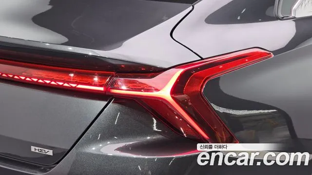 Kia K8 Hybrid — Фото автомобиля 8