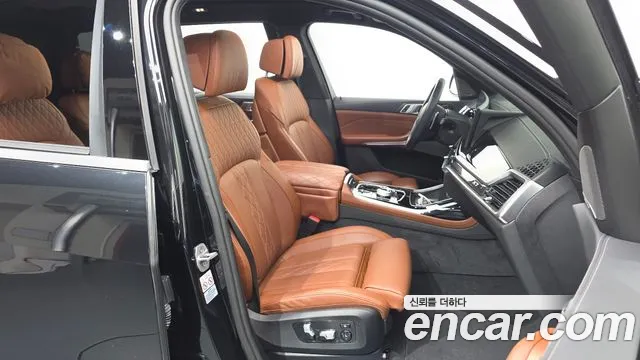 BMW X7 G07 — Фото автомобиля 16