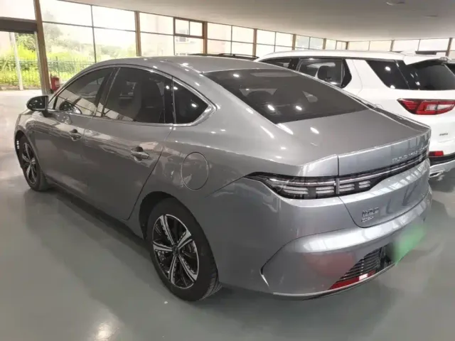 BYD Destroyer 05 — Фото автомобиля 4