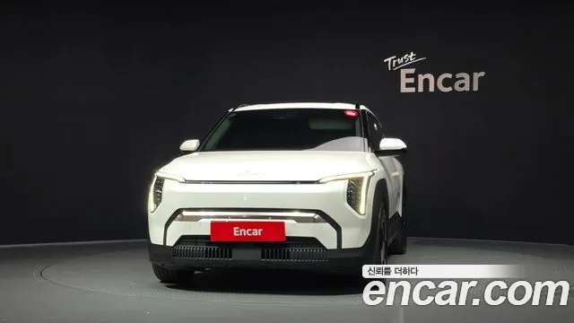 Kia EV3 — Фото автомобиля 3