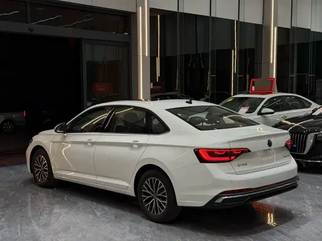 Volkswagen Sagitar — Фото автомобиля 2