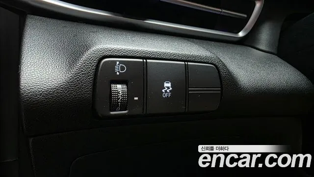 Hyundai AVANTE Новый Avante (CN7) — Фото автомобиля 13