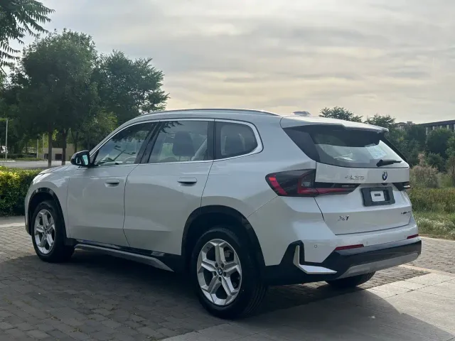 BMW X1 — Фото автомобиля 6