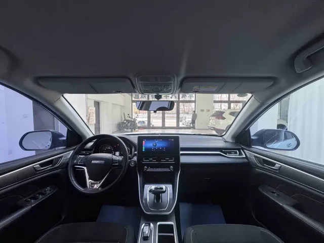 Haval M6 — Фото автомобиля 17