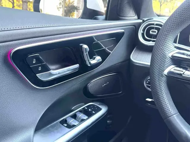 Mercedes-Benz C-Class — Фото автомобиля 15
