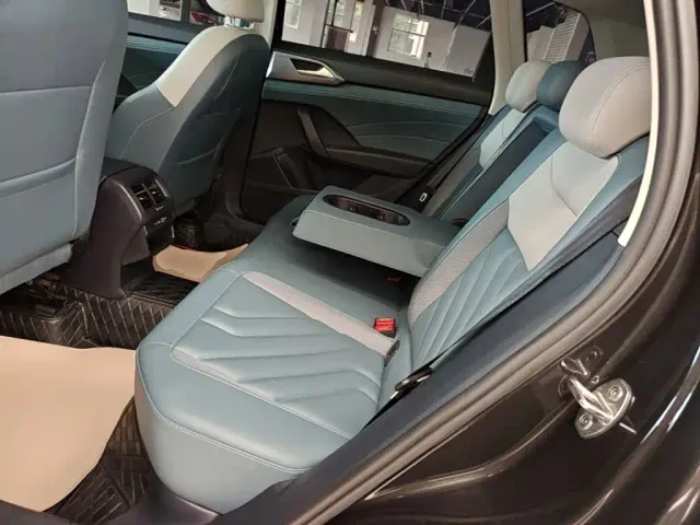 Volkswagen Tharu — Фото автомобиля 12