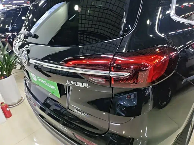 Buick Envision Plus — Фото автомобиля 7