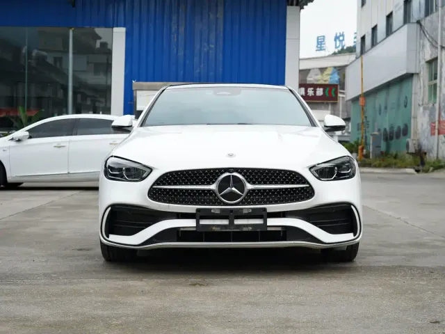 Mercedes-Benz C-Class — Фото автомобиля 2