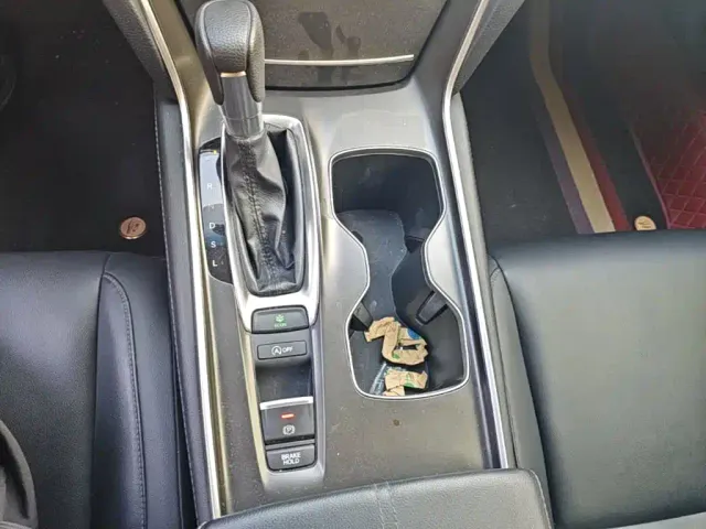 Honda Accord — Фото автомобиля 13