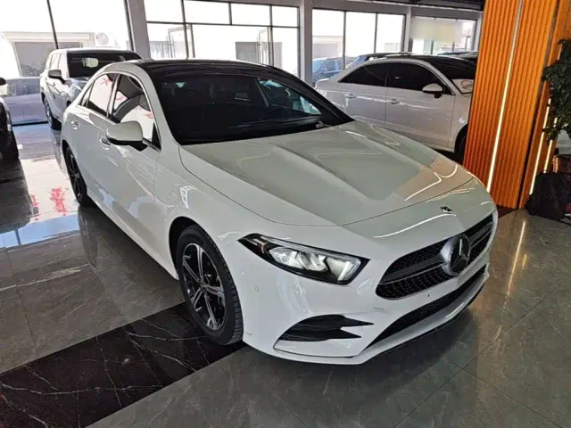 Mercedes-Benz A-Class — Фото автомобиля 3