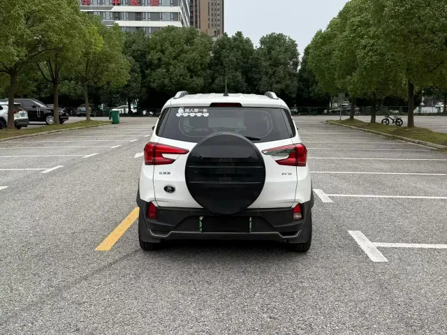 BYD Yuan Pro — Фото автомобиля 7