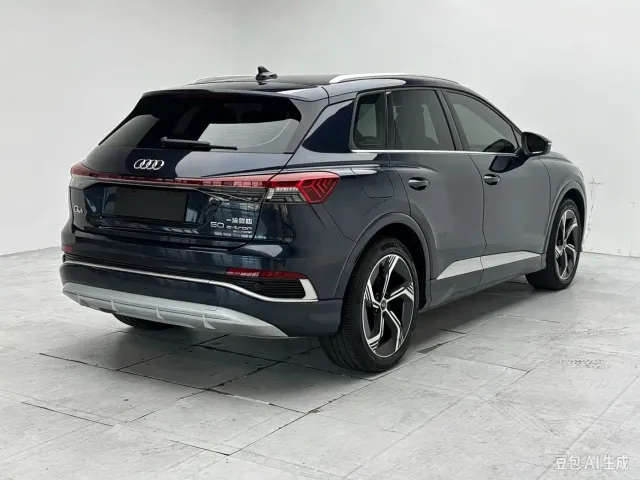 Audi Q4 e-tron — Фото автомобиля 5